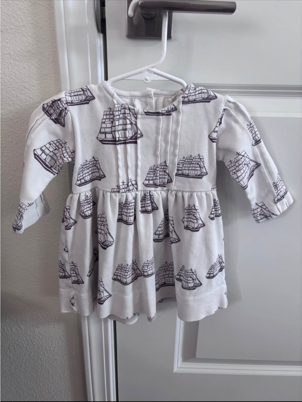 Kate Quinn Long-Sleeve Ship Print Dress Top